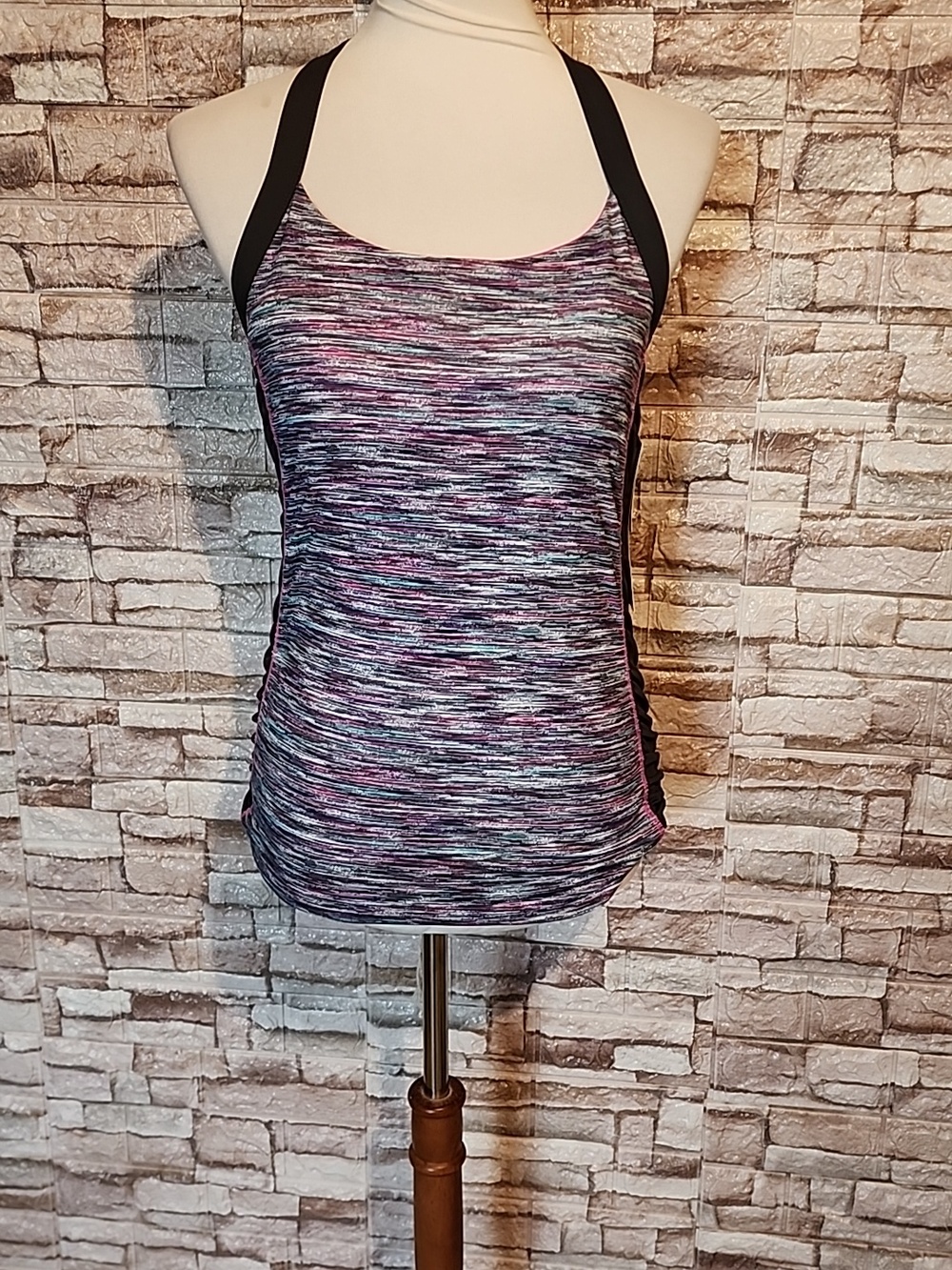 Ideology  Black  Pink Athletic Tank Top Shelf Bra Workout T-Strap Back Fitted
